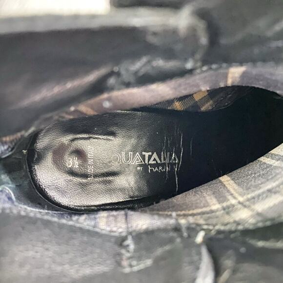 Aquatalia Black Suede High Heel Ankle Booties Women's Sz 8.5 Back Zip Almond Toe - Picture 9 of 10